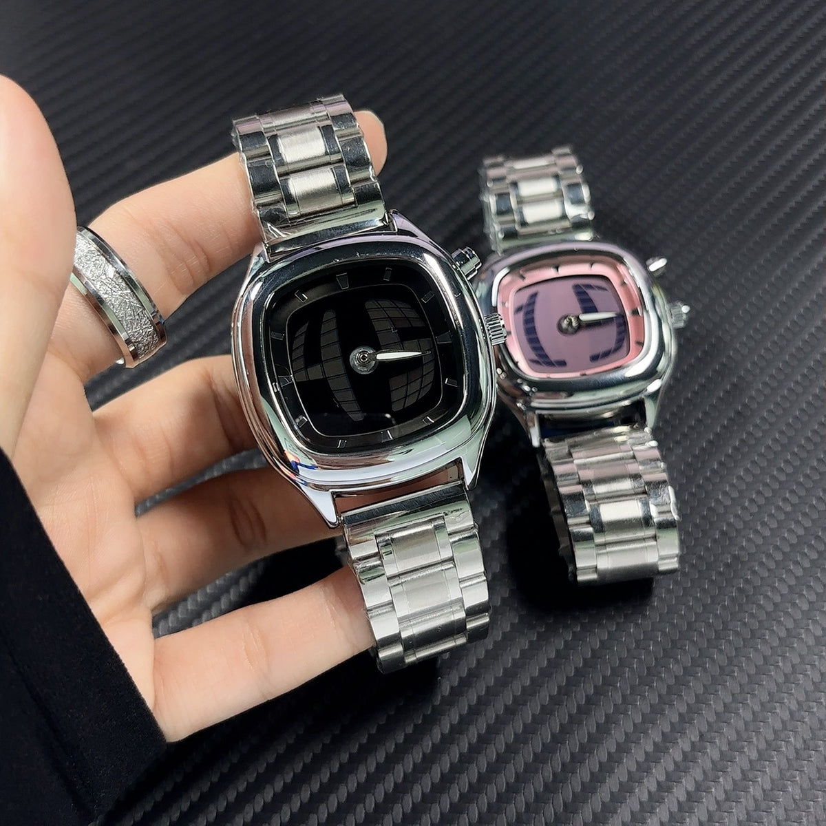Reloj Retro Cuadrado Unisex – Pantalla Digital Dual Movimiento de Cuarzo Estilo Vintage