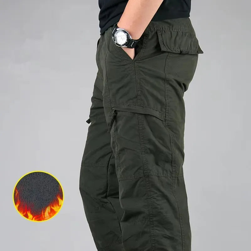 Pantalones cargo de felpa para hombre: estilo táctico, casual y tipo jogger (talla 3XL). Corte holgado estilo coreano, cálidos y térmicos; ideales para senderismo y correr.