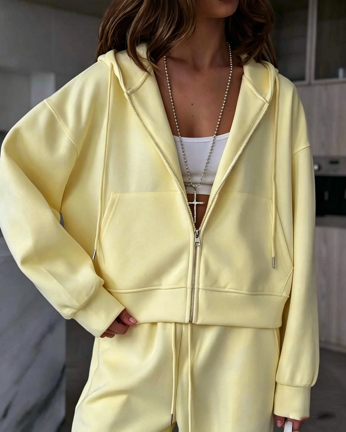 Chaqueta de Chándal con Capucha y Cremallera Amarilla