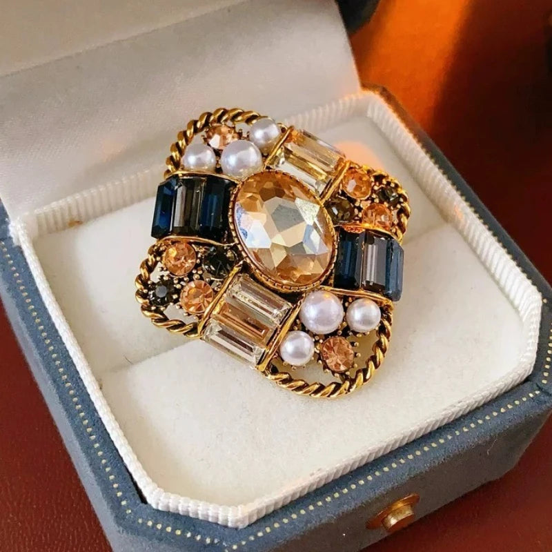 Broche Vintage con Perlas & Cristales – Accesorio Coreano de Lujo para Mujer