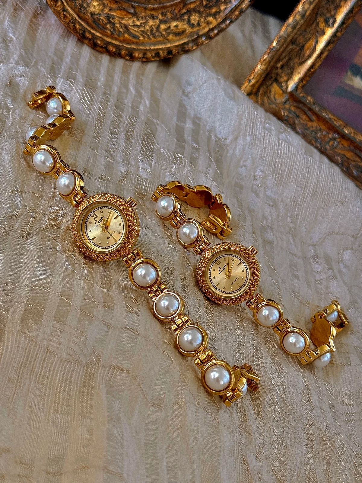 Quartz Watch with Pearl Strap – Golden Bohème Collection