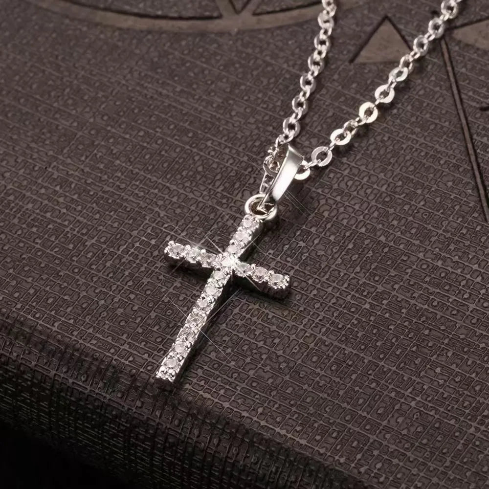 Fashion Jewelry Cross Pendant Necklace with Zircon Accessories, Simple Punk Style Unisex Couple Necklace.