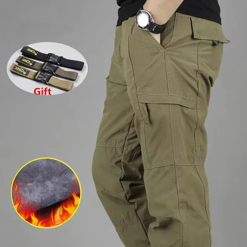 Pantalones cargo de felpa para hombre: estilo táctico, casual y tipo jogger (talla 3XL). Corte holgado estilo coreano, cálidos y térmicos; ideales para senderismo y correr.