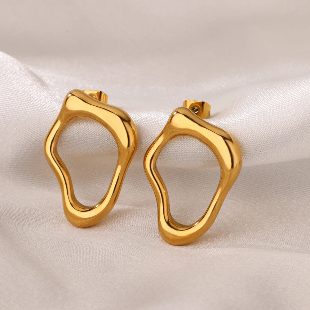 Pendientes Irregulares de Acero Inoxidable – Diseño Estético Dorado para Mujer