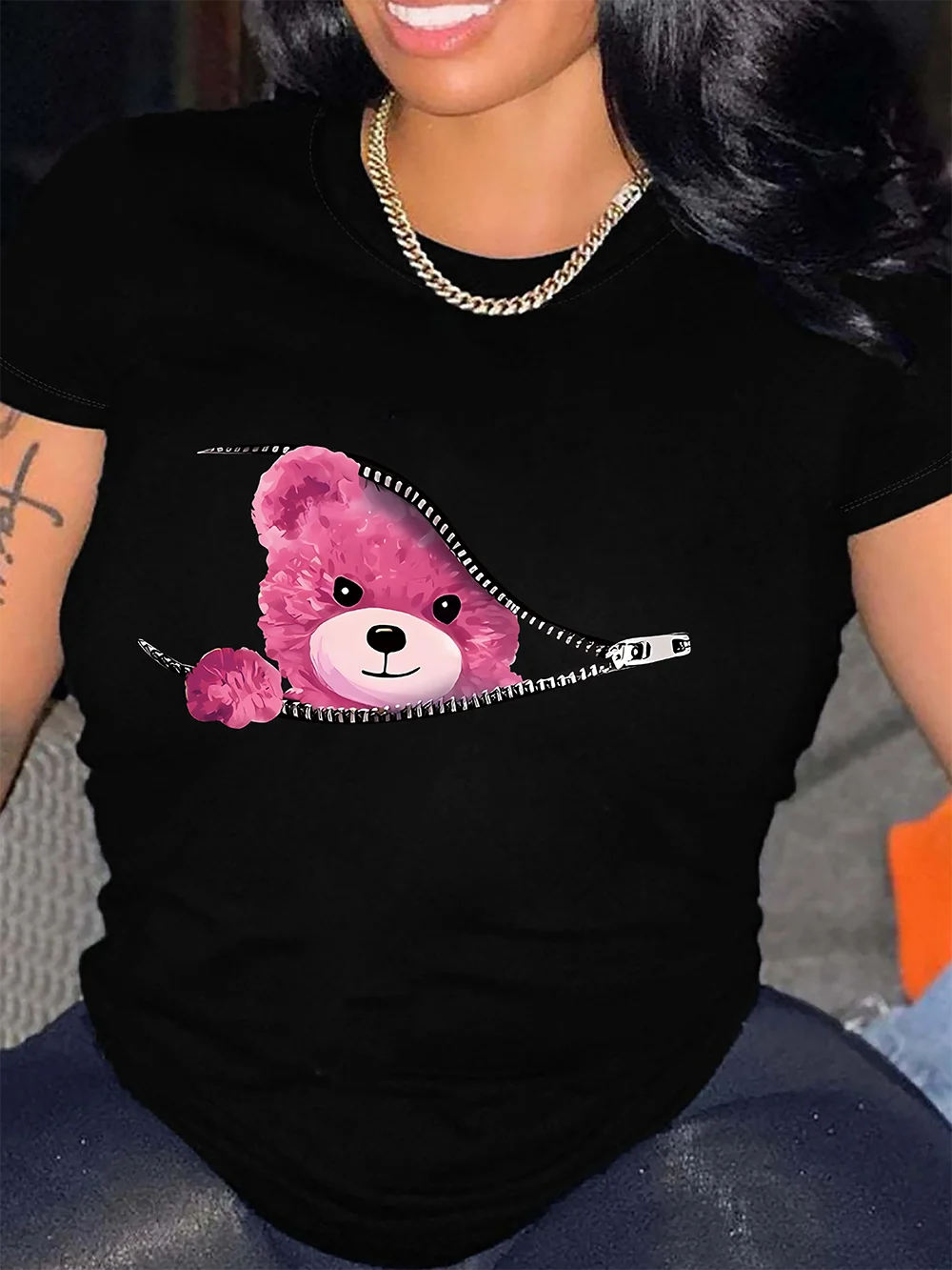 Camiseta con estampado gráfico de osito de peluche, prenda casual de manga corta y cuello redondo para primavera y verano, ropa de mujer.