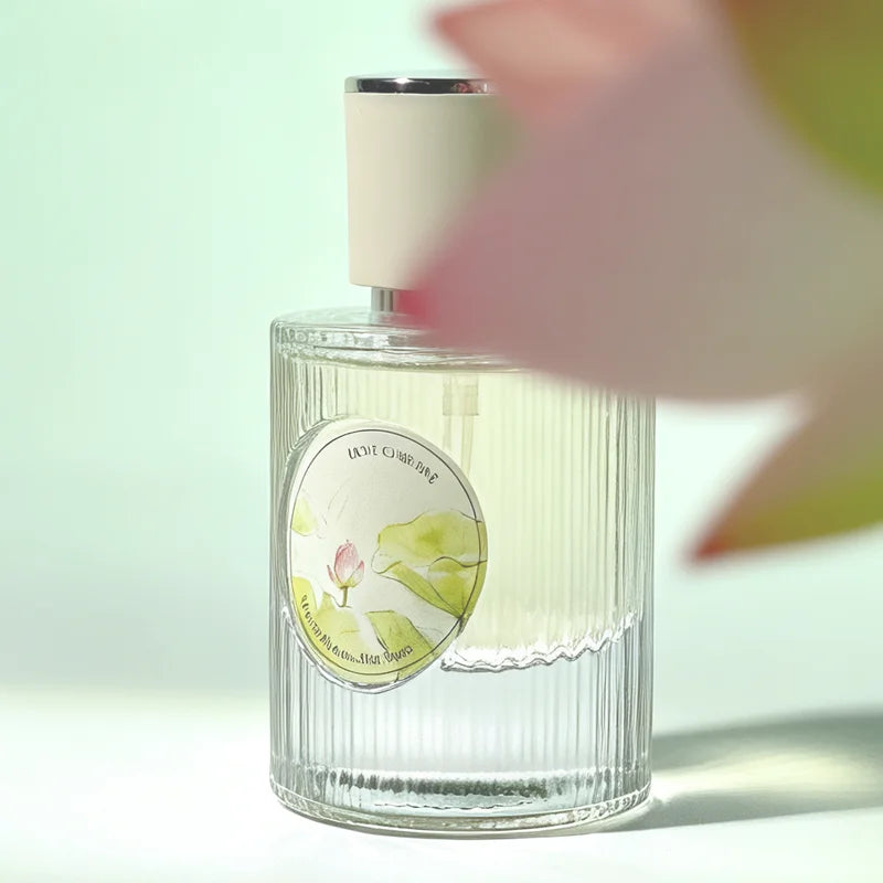 Perfume Loto Fresco – Fragancia Floral Amaderada Oriental con Loto y Jazmín Larga Duración