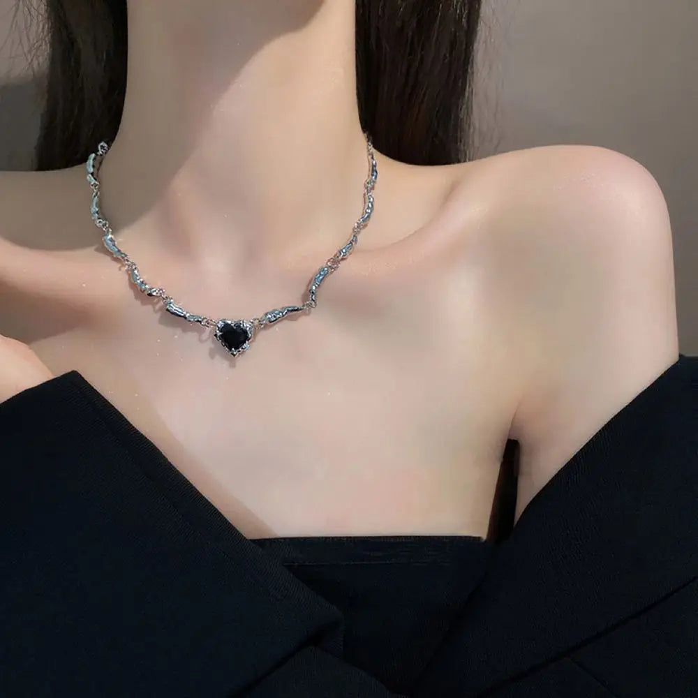 Collar Triángulo con Flecos Boho – Cadena Larga Dorada Clavicular Moda Chic
